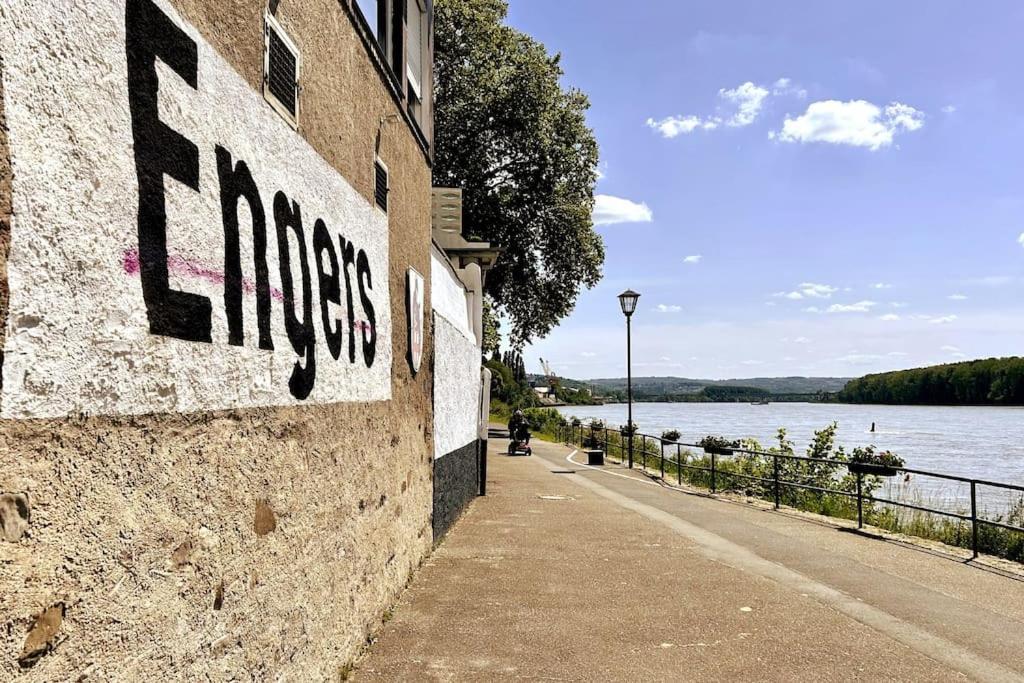 Tiny Apartment With Spacious Terrace On The Rhine Neuwied Eksteriør bilde