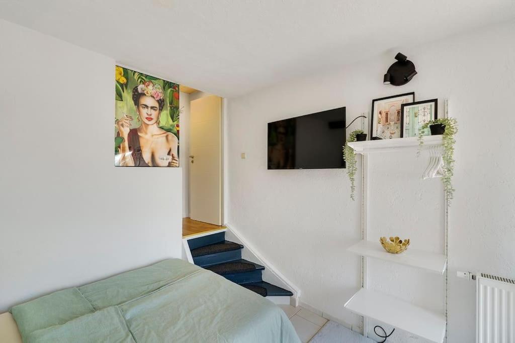 Tiny Apartment With Spacious Terrace On The Rhine Neuwied Eksteriør bilde