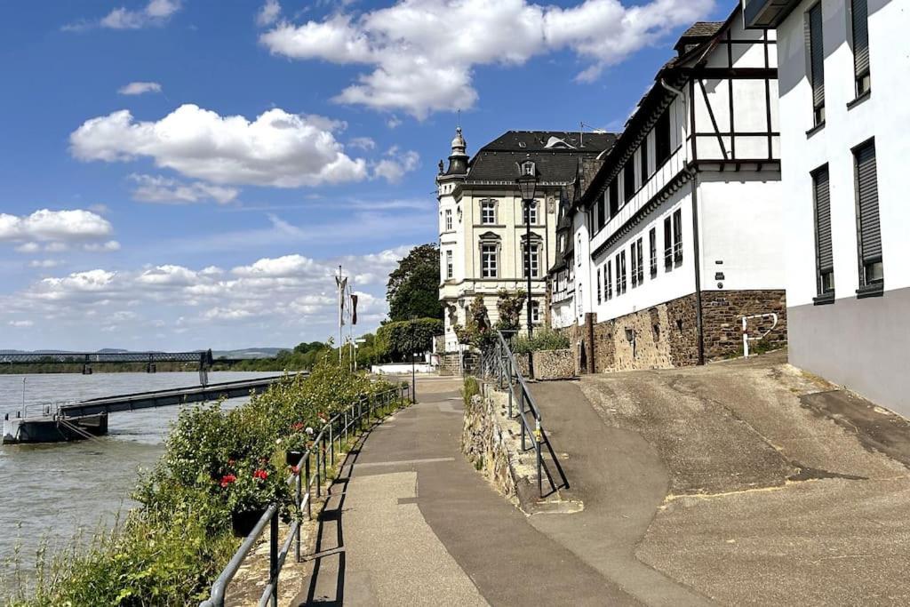 Tiny Apartment With Spacious Terrace On The Rhine Neuwied Eksteriør bilde